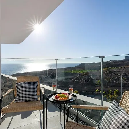 Karat Ibardin Rokabella 아데제