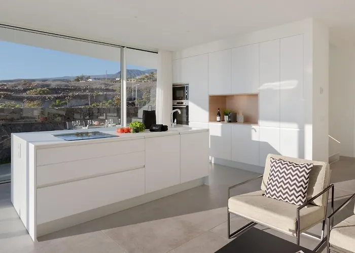 Karat Ibardin Rokabella * 아데제