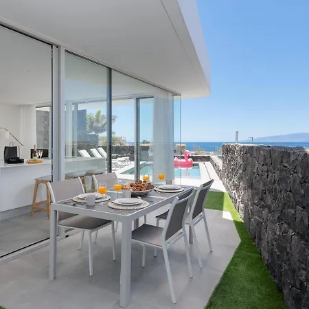 Karat Ibardin Rokabella Villa *