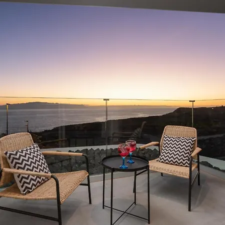 Karat Ibardin Rokabella Villa