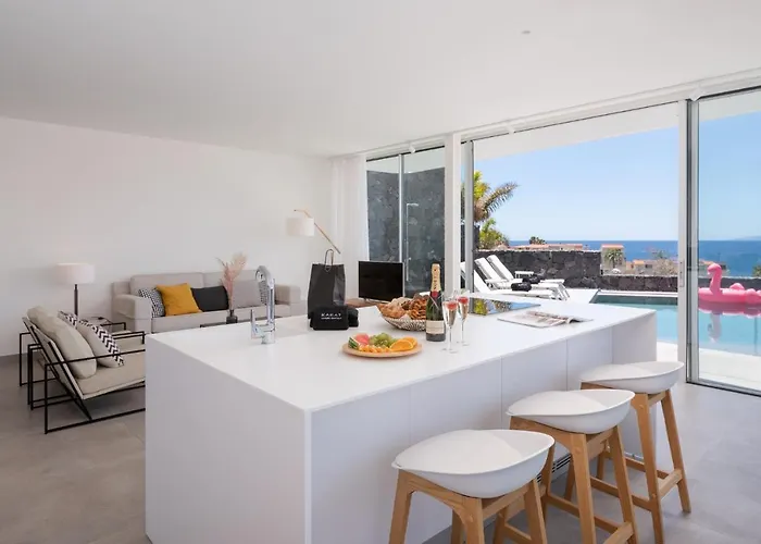 Karat Ibardin Rokabella Адехе